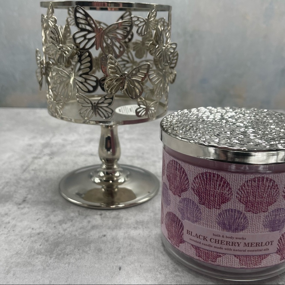 Brand new Bath & Body Works Candle and Holder